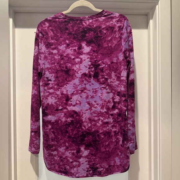 Lands’ End Purple Tie Dye Long Sleeve Tee Size M Soft Cotton Knit - Picture 4 of 14